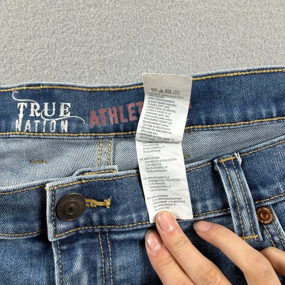 True Nation Athletic Fit Men 44x30 Blue Distressed Jeans